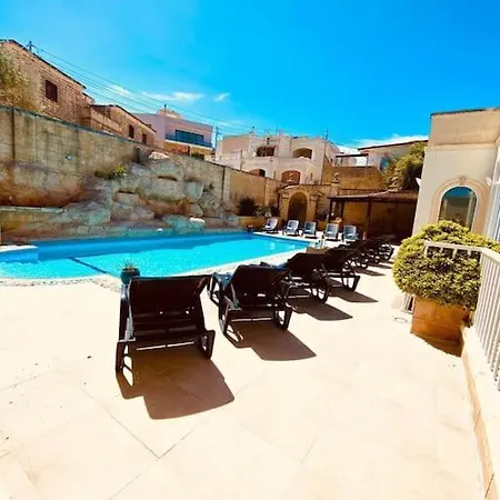 Villa Velver Mansion, Malta - Luxury With Pool