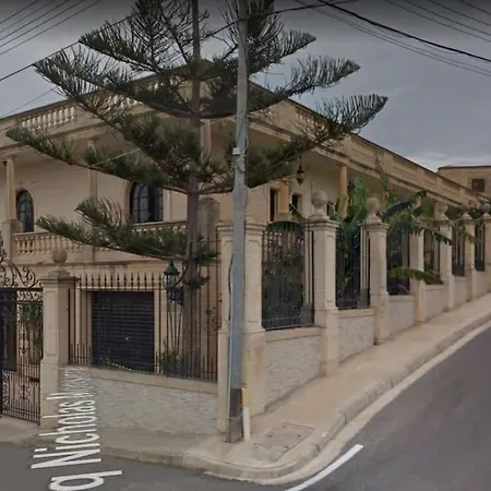 Velver Mansion, Malta - Luxury With Pool Naxxar