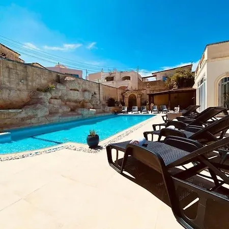 Velver Mansion, Malta - Luxury With Pool Villa