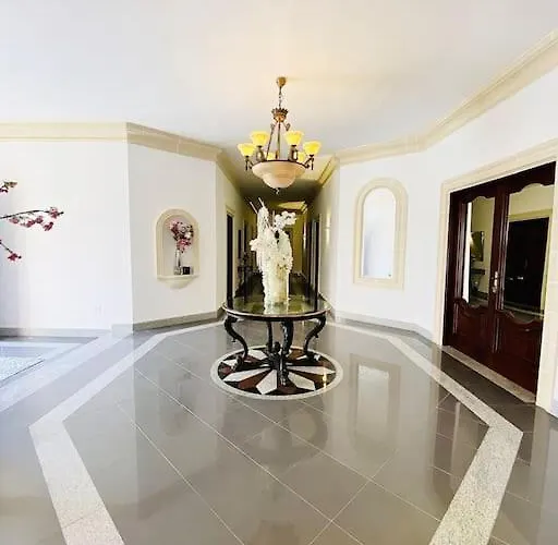 Villa Velver Mansion, Malta - Luxury With Pool *