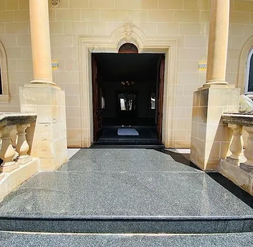 Velver Mansion, Malta - Luxury With Pool Villa Naxxar