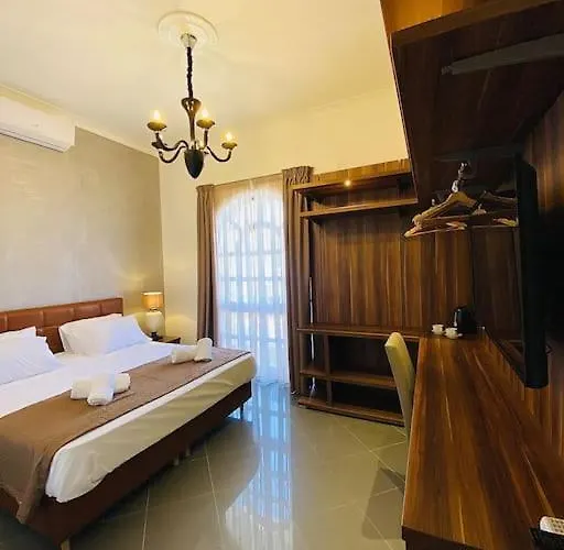 Villa Velver Mansion, Malta - Luxury With Pool Naxxar