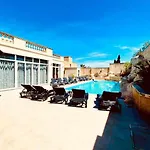 Velver Mansion, Malta - Luxury With Pool * Naxxar