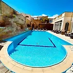 Villa Velver Mansion, Malta - Luxury With Pool *