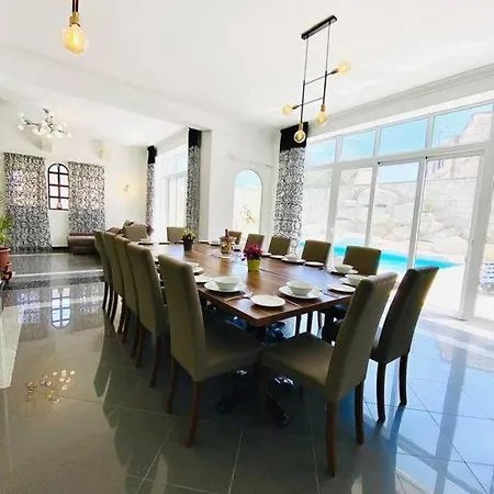 Villa Velver Mansion, Malta - Luxury With Pool