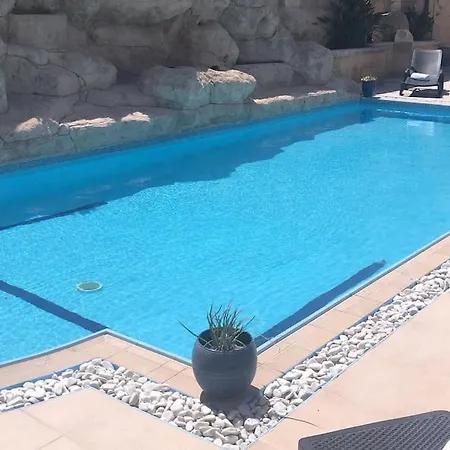 Villa Velver Mansion, Malta - Luxury With Pool