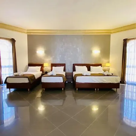 Villa Velver Mansion, Malta - Luxury With Pool *